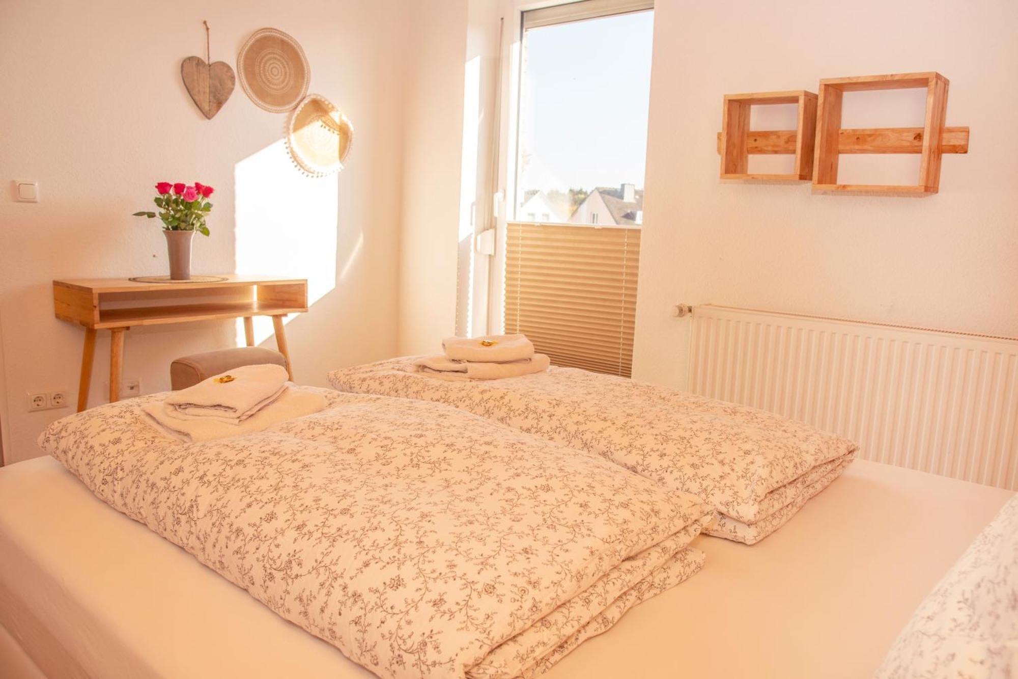 Grosses Ferienhaus Mit 4 Schlafzimmern Οϊτίν Εξωτερικό φωτογραφία
